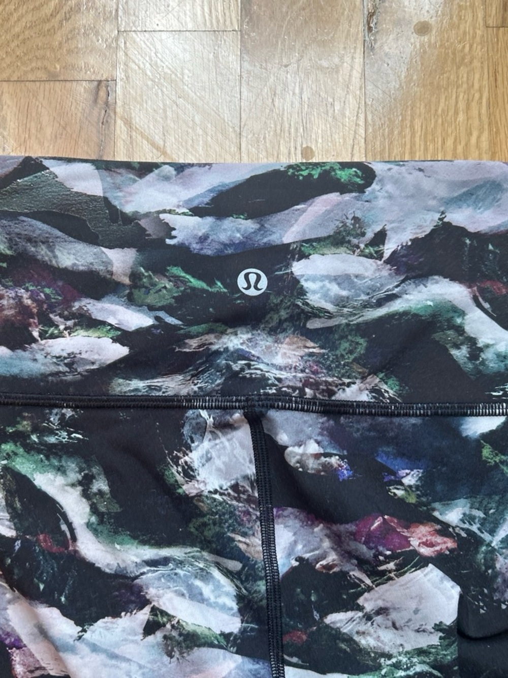 lululemon athletica Black Multicolor Abstract Print Leggings